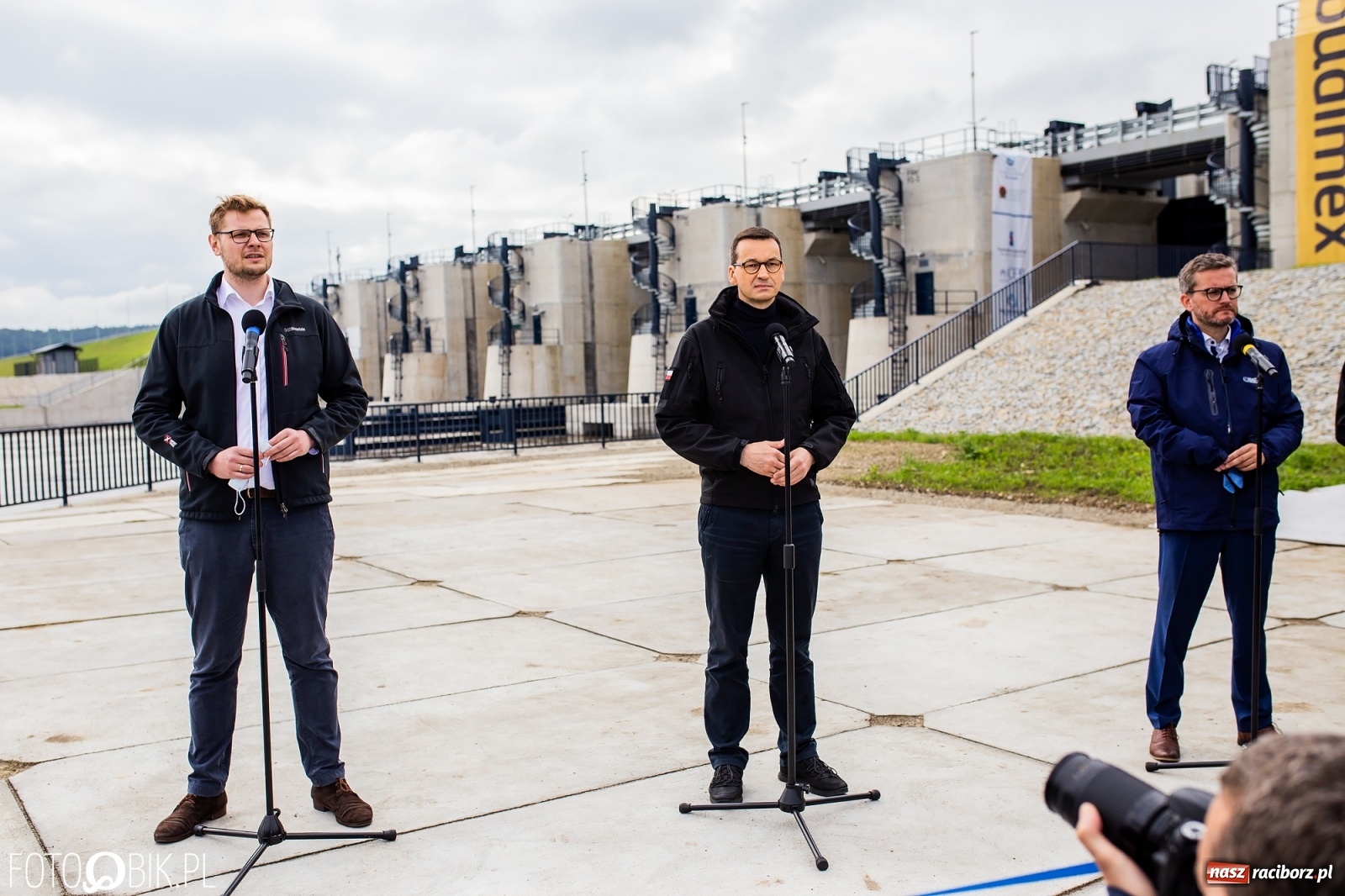 Zdjęcie w galerii na portalu naszraciborz.pl: Premier Morawiecki z roboczą wizytą na terenie zbiornika Racibórz [FOTO i WIDEO] wiadomości z regionu