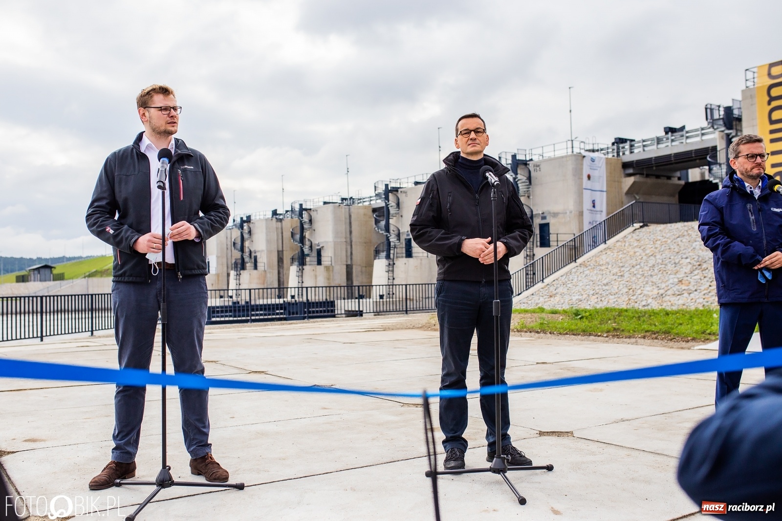 Zdjęcie w galerii na portalu naszraciborz.pl: Premier Morawiecki z roboczą wizytą na terenie zbiornika Racibórz [FOTO i WIDEO] wiadomości z regionu