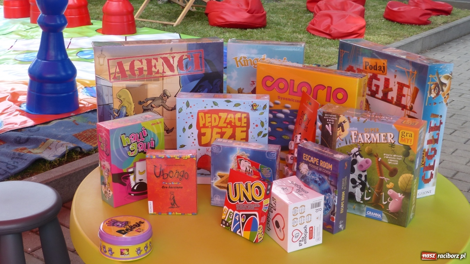 Zdjęcie w galerii na portalu naszraciborz.pl: Prawie pięćset tytułów gier planszowych do wypożyczenia na wakacje w raciborskiej bibliotece wiadomości z regionu