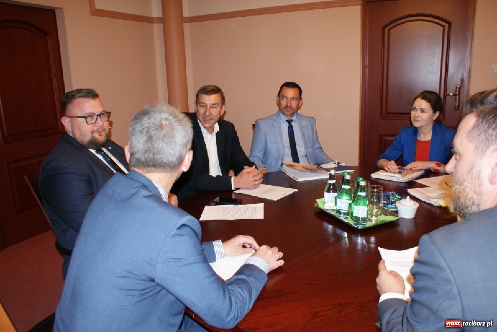 Zdjęcie w galerii na portalu naszraciborz.pl: Trwają rozmowy w sprawie przystąpienia do programu Kolej+ wiadomości z regionu