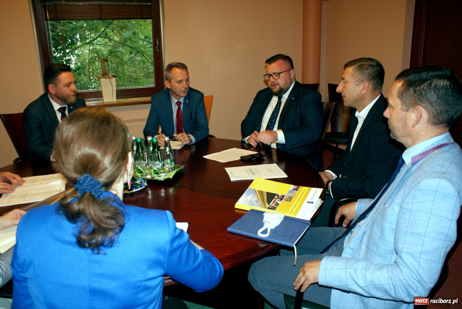 Zdjęcie w galerii na portalu naszraciborz.pl: Trwają rozmowy w sprawie przystąpienia do programu Kolej+ wiadomości z regionu