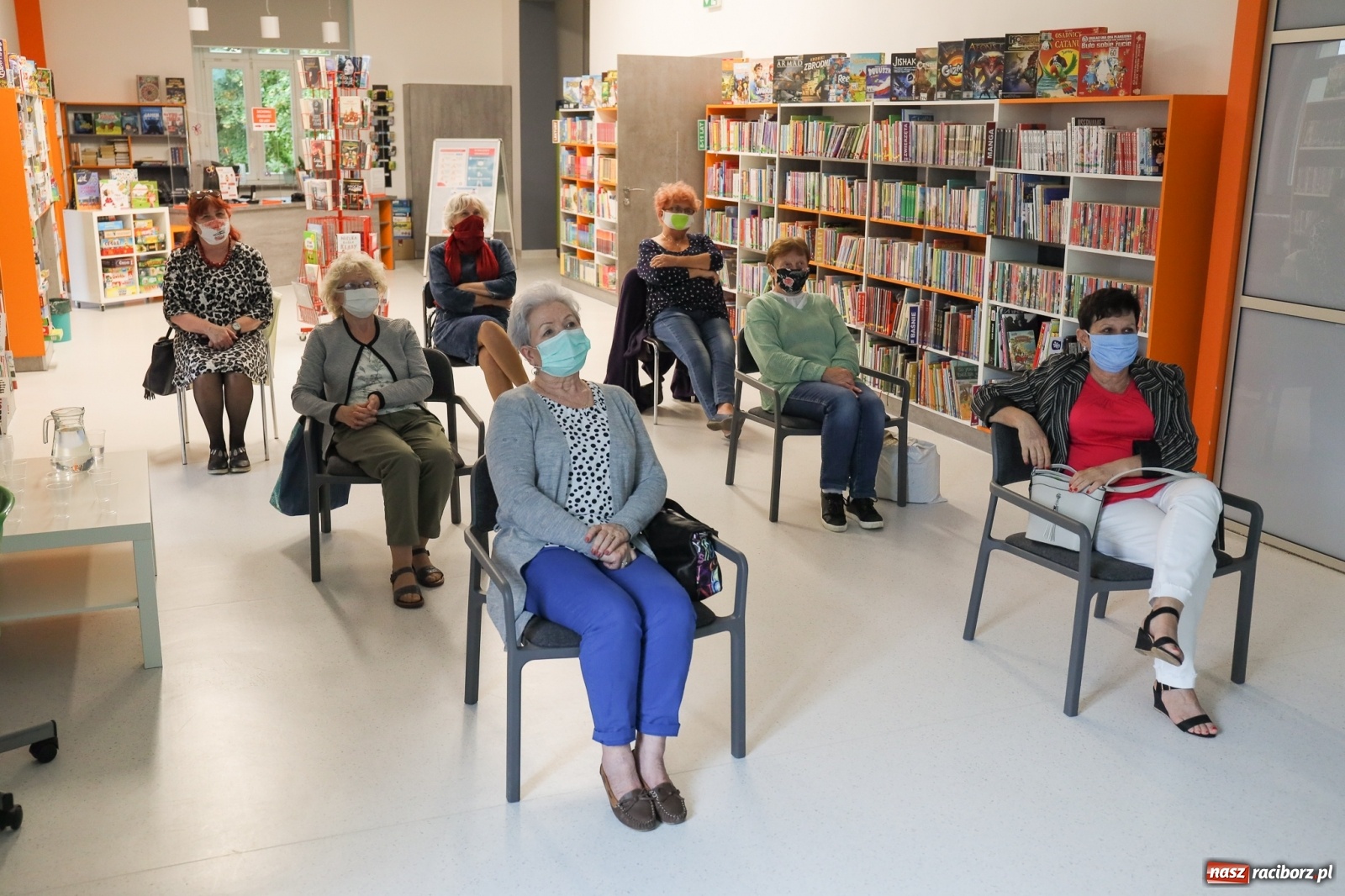 Zdjęcie w galerii na portalu naszraciborz.pl: Jacek Hugo-Bader gościem online raciborskiej biblioteki [WIDEO] wiadomości z regionu