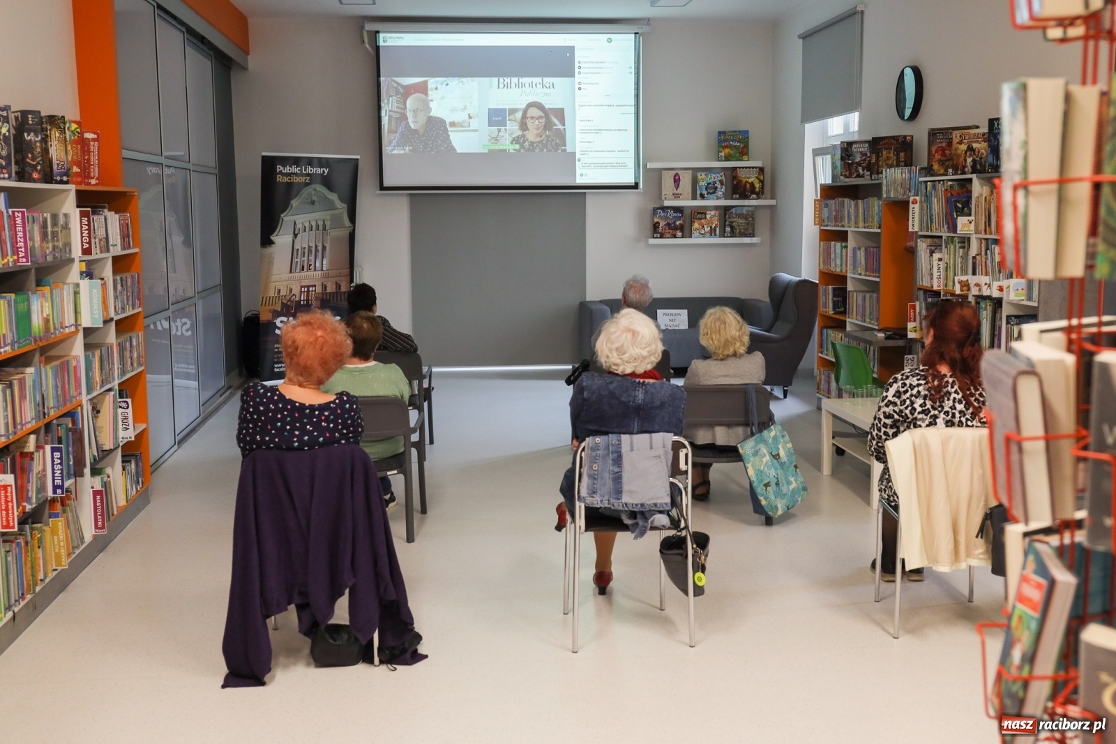 Zdjęcie w galerii na portalu naszraciborz.pl: Jacek Hugo-Bader gościem online raciborskiej biblioteki [WIDEO] wiadomości z regionu