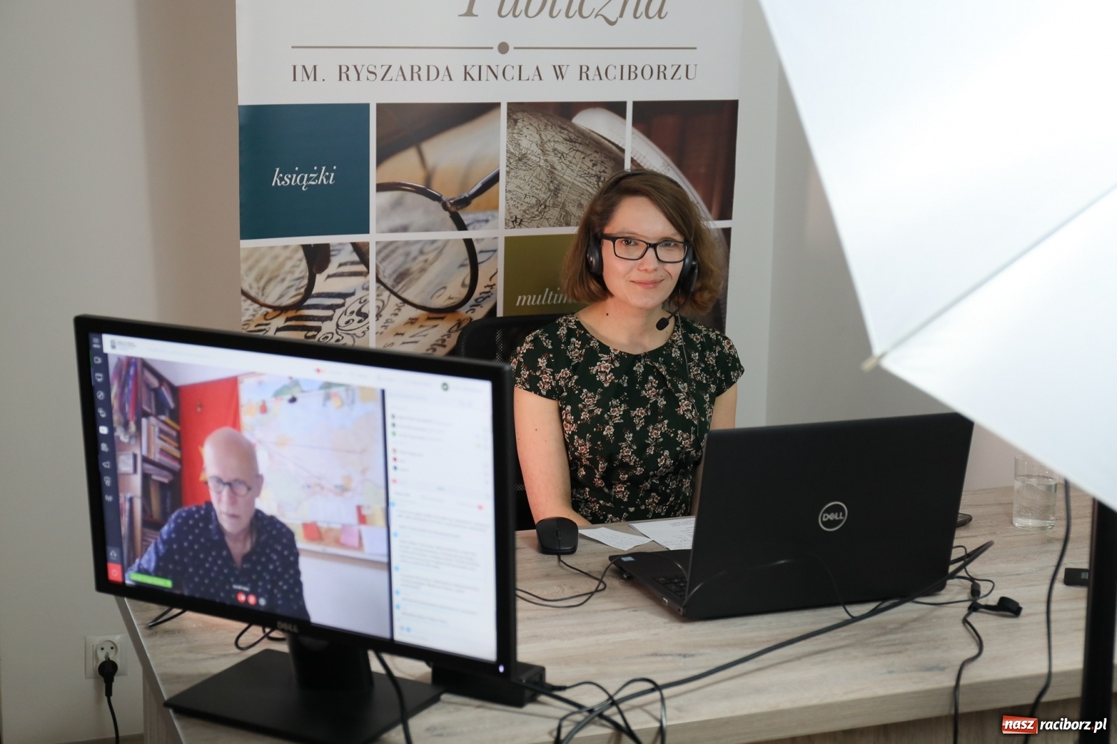 Zdjęcie w galerii na portalu naszraciborz.pl: Jacek Hugo-Bader gościem online raciborskiej biblioteki [WIDEO] wiadomości z regionu