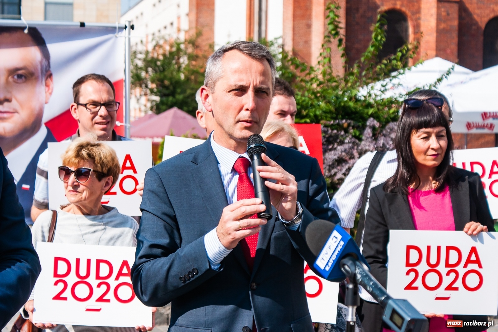 Zdjęcie w galerii na portalu naszraciborz.pl: Sympatycy PiS wyrazili swe poparcie dla Andrzeja Dudy [FOTO i WIDEO] wiadomości z regionu