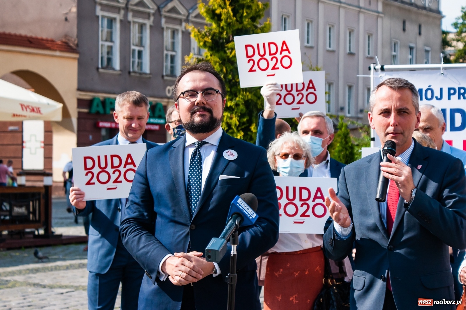 Zdjęcie w galerii na portalu naszraciborz.pl: Sympatycy PiS wyrazili swe poparcie dla Andrzeja Dudy [FOTO i WIDEO] wiadomości z regionu