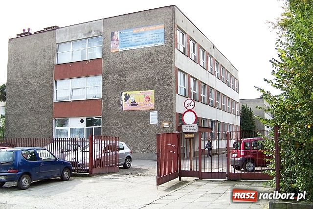Zdjęcie w galerii na portalu naszraciborz.pl: TEB EDUKACJA - zawody z perspektywą wiadomości z regionu