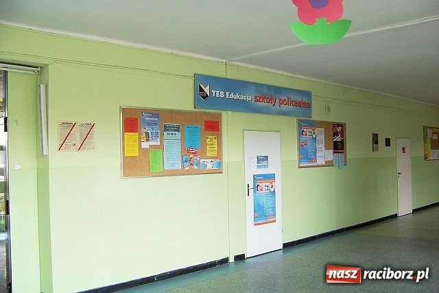 Zdjęcie w galerii na portalu naszraciborz.pl: TEB EDUKACJA - zawody z perspektywą wiadomości z regionu