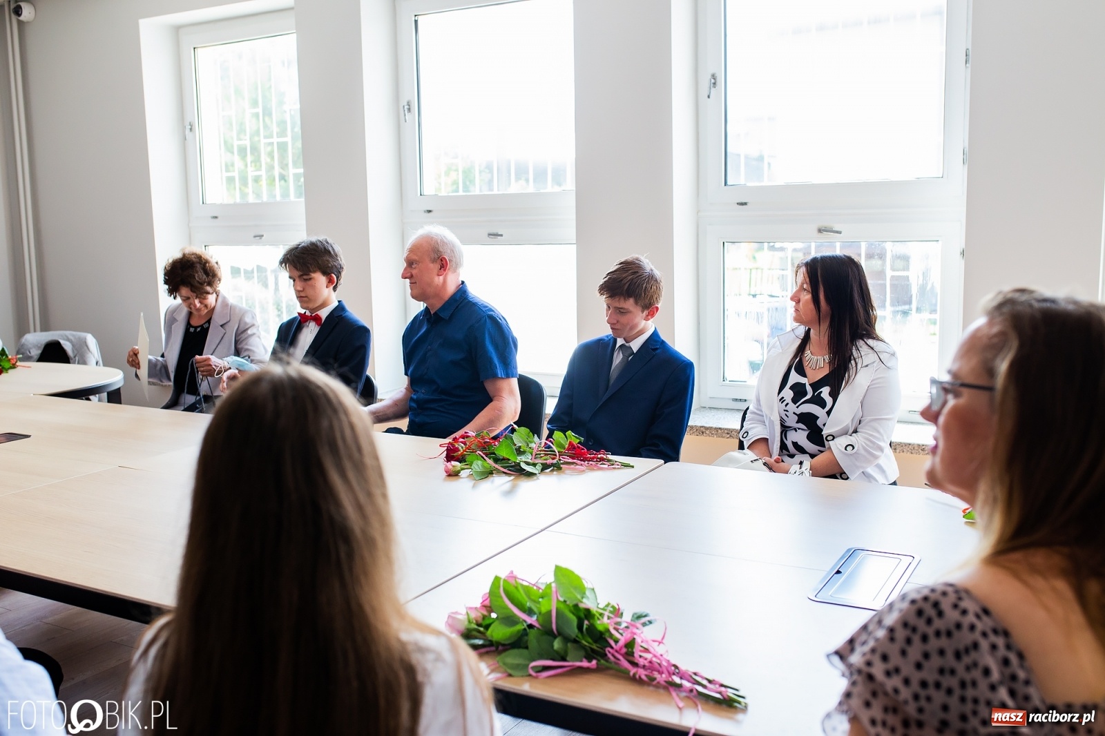 Zdjęcie w galerii na portalu naszraciborz.pl: Najlepsi uczniowie z gminy Krzanowice z nagrodami burmistrza wiadomości z regionu