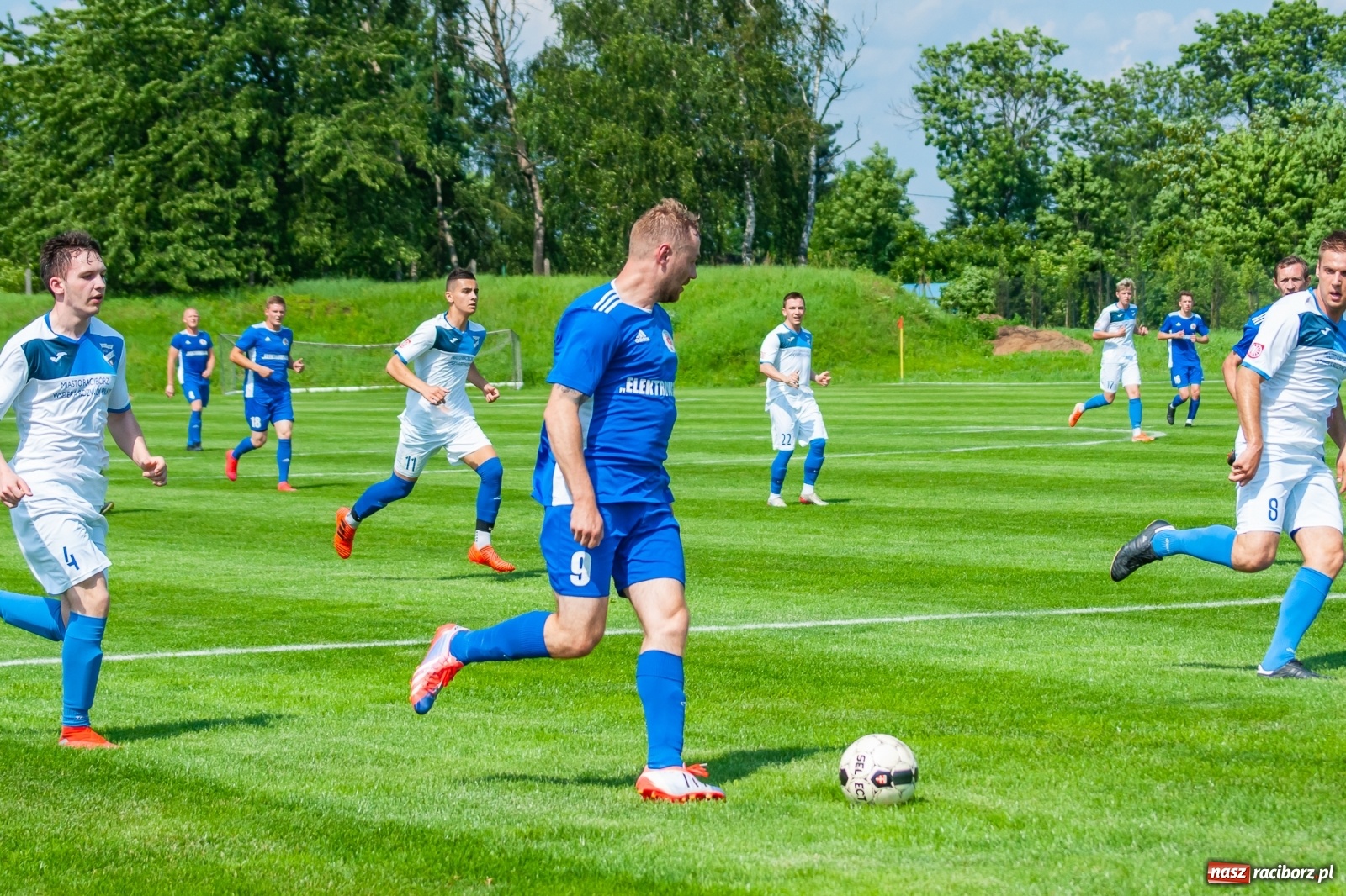 Zdjęcie w galerii na portalu naszraciborz.pl: Sparing. Trzy trafienia Gawlika, to na beniaminka z Krzanowic styka [FOTO i WIDEO] wiadomości z regionu