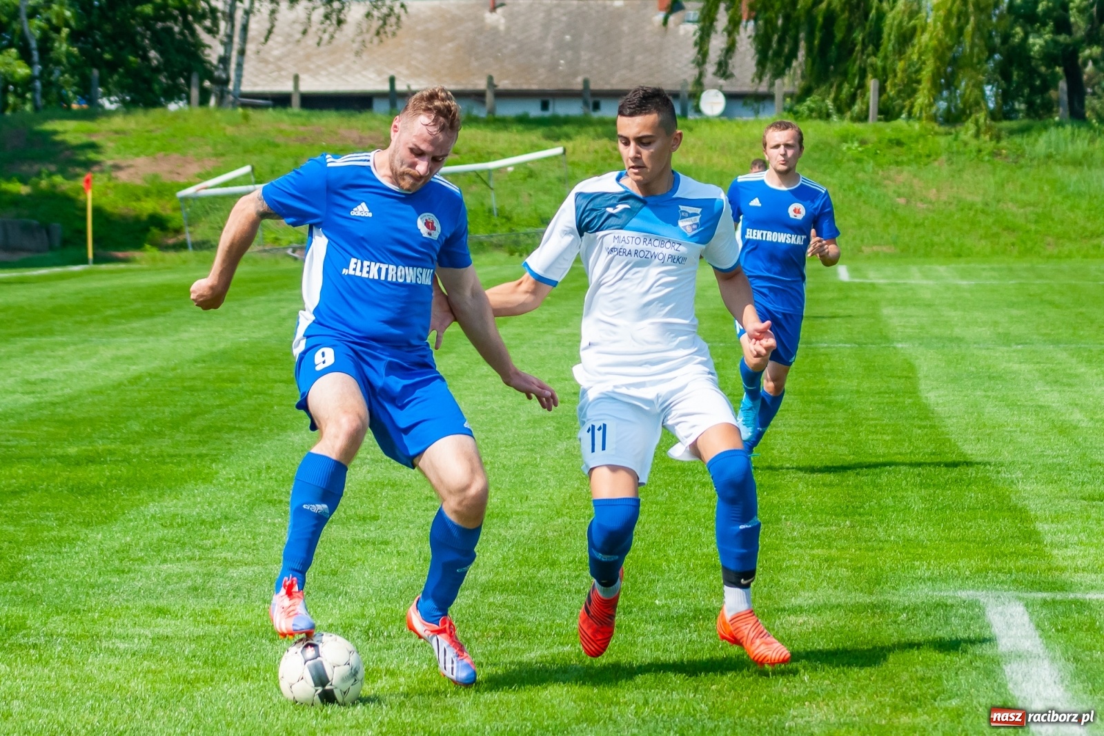 Zdjęcie w galerii na portalu naszraciborz.pl: Sparing. Trzy trafienia Gawlika, to na beniaminka z Krzanowic styka [FOTO i WIDEO] wiadomości z regionu