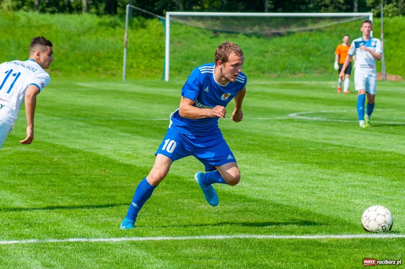 Zdjęcie w galerii na portalu naszraciborz.pl: Sparing. Trzy trafienia Gawlika, to na beniaminka z Krzanowic styka [FOTO i WIDEO] wiadomości z regionu