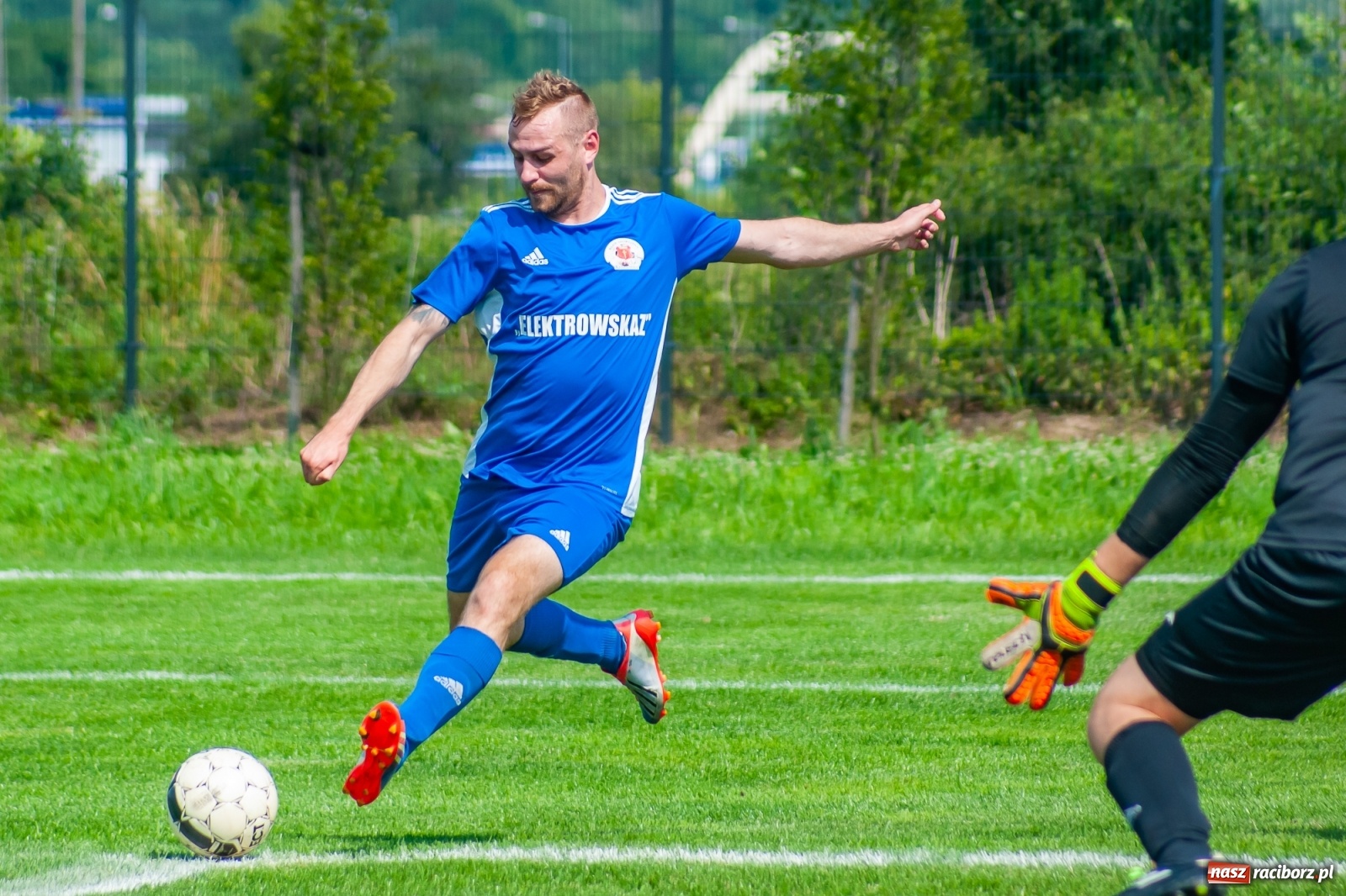 Zdjęcie w galerii na portalu naszraciborz.pl: Sparing. Trzy trafienia Gawlika, to na beniaminka z Krzanowic styka [FOTO i WIDEO] wiadomości z regionu