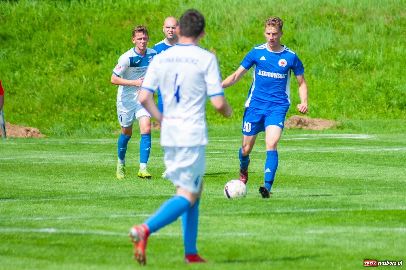 Zdjęcie w galerii na portalu naszraciborz.pl: Sparing. Trzy trafienia Gawlika, to na beniaminka z Krzanowic styka [FOTO i WIDEO] wiadomości z regionu