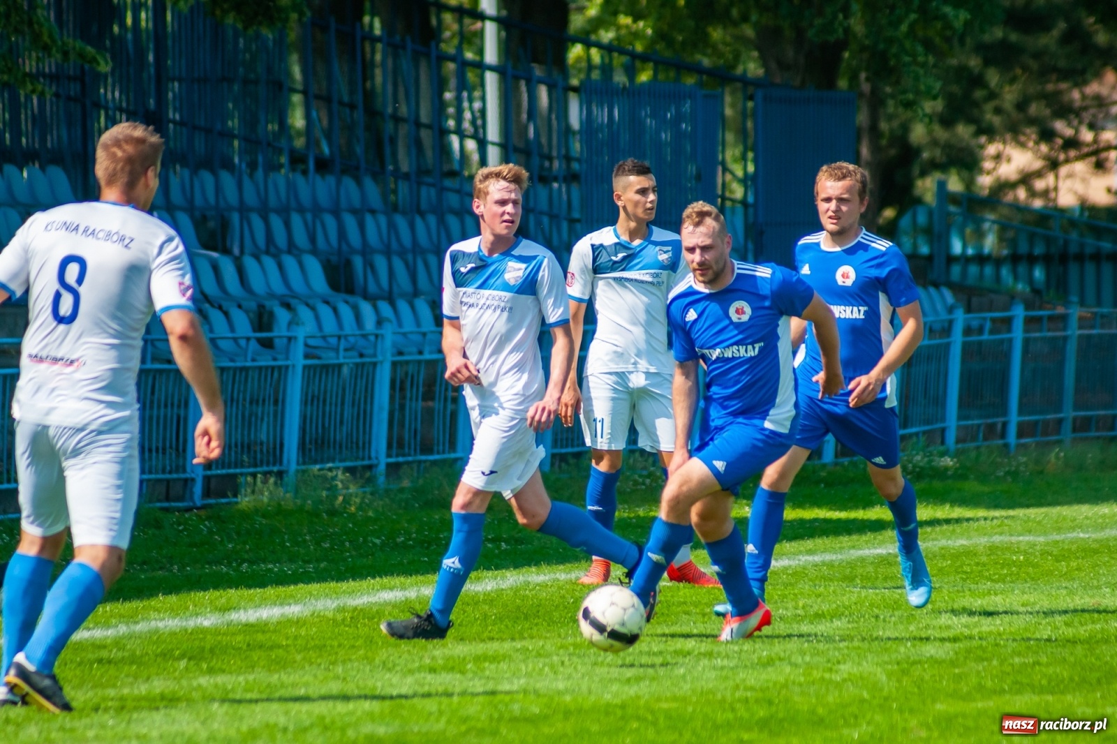 Zdjęcie w galerii na portalu naszraciborz.pl: Sparing. Trzy trafienia Gawlika, to na beniaminka z Krzanowic styka [FOTO i WIDEO] wiadomości z regionu