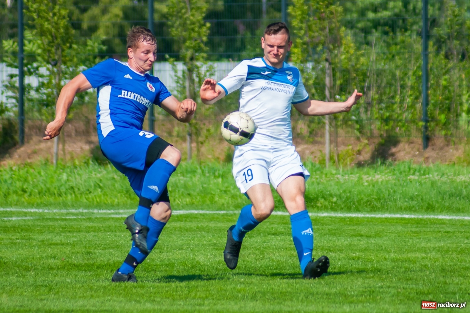 Zdjęcie w galerii na portalu naszraciborz.pl: Sparing. Trzy trafienia Gawlika, to na beniaminka z Krzanowic styka [FOTO i WIDEO] wiadomości z regionu