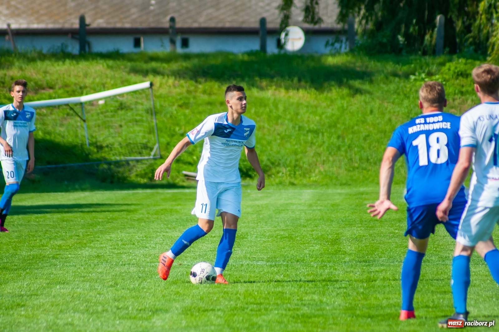 Zdjęcie w galerii na portalu naszraciborz.pl: Sparing. Trzy trafienia Gawlika, to na beniaminka z Krzanowic styka [FOTO i WIDEO] wiadomości z regionu