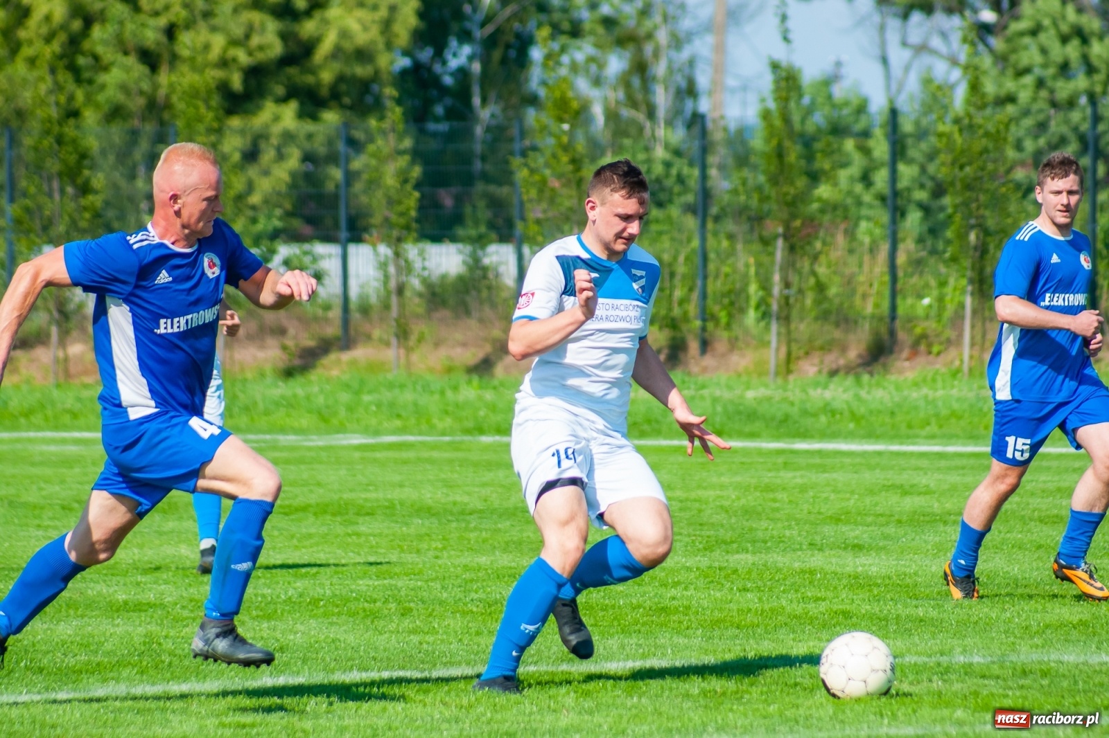 Zdjęcie w galerii na portalu naszraciborz.pl: Sparing. Trzy trafienia Gawlika, to na beniaminka z Krzanowic styka [FOTO i WIDEO] wiadomości z regionu