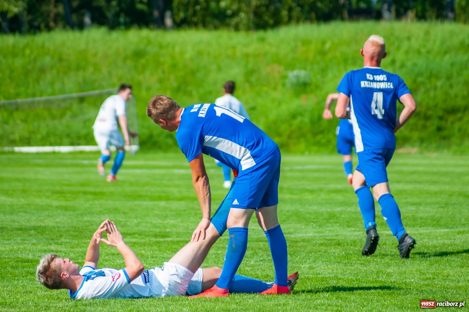 Zdjęcie w galerii na portalu naszraciborz.pl: Sparing. Trzy trafienia Gawlika, to na beniaminka z Krzanowic styka [FOTO i WIDEO] wiadomości z regionu