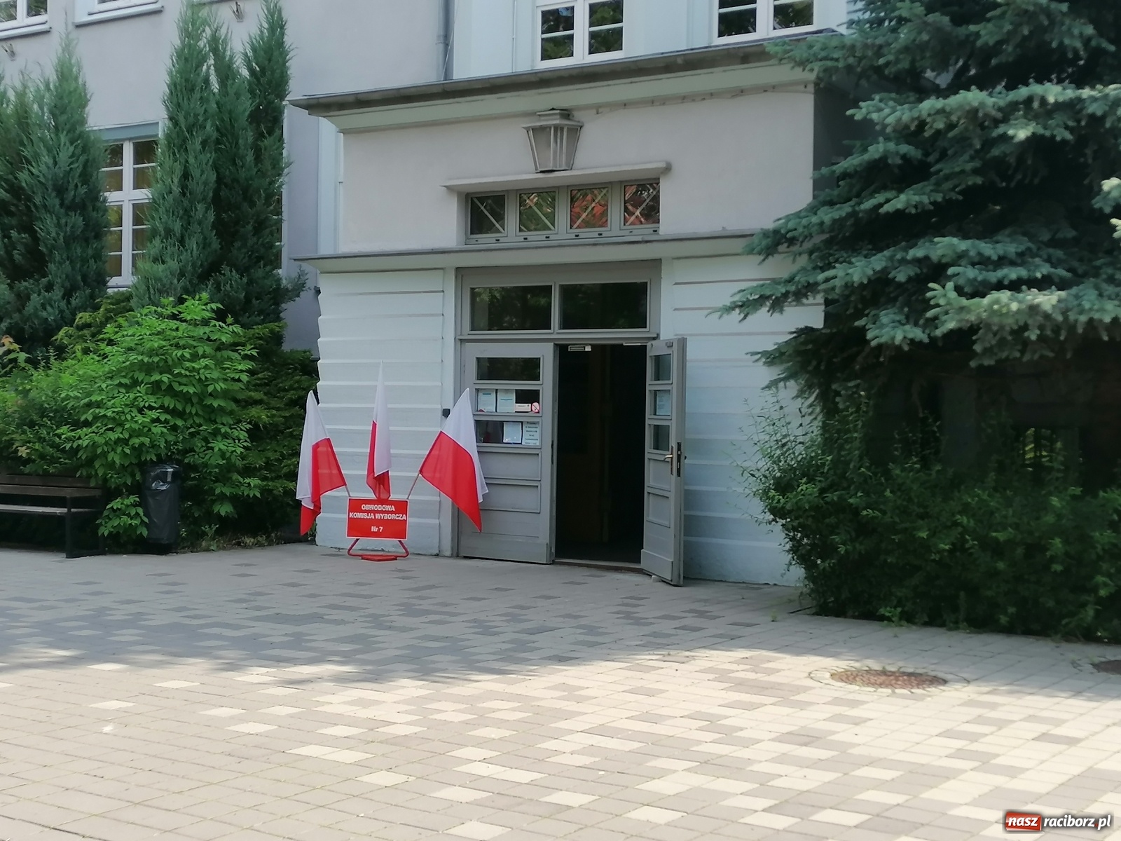 Zdjęcie w galerii na portalu naszraciborz.pl: Do godziny 21.00 możemy głosować w wyborach prezydenckich  wiadomości z regionu