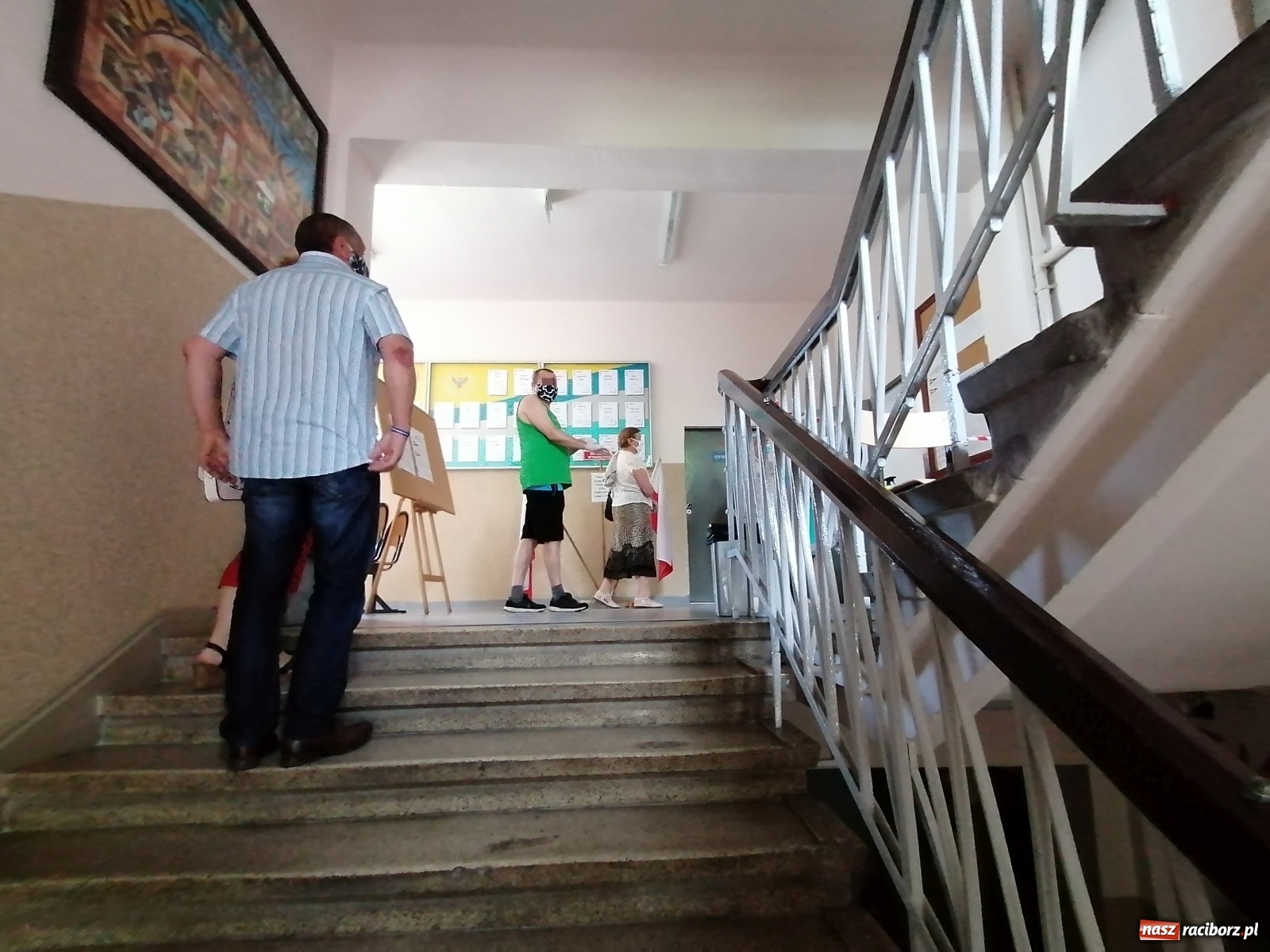 Zdjęcie w galerii na portalu naszraciborz.pl: Do godziny 21.00 możemy głosować w wyborach prezydenckich  wiadomości z regionu