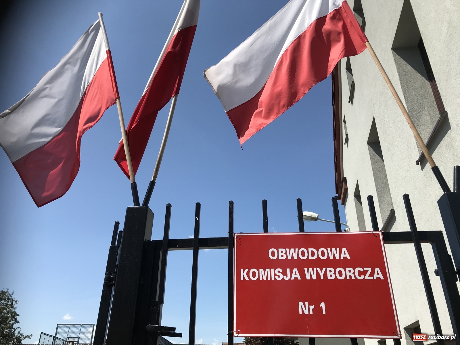 Zdjęcie w galerii na portalu naszraciborz.pl: Do godziny 21.00 możemy głosować w wyborach prezydenckich  wiadomości z regionu