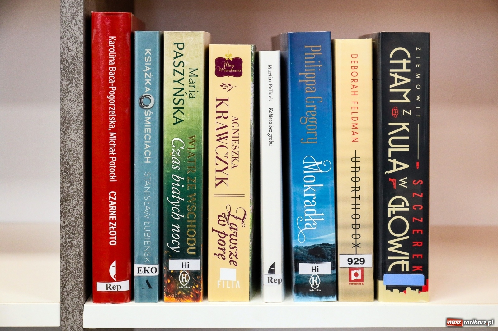 Zdjęcie w galerii na portalu naszraciborz.pl: Kolejna dawka nowości w raciborskiej bibliotece na początek tygodnia wiadomości z regionu