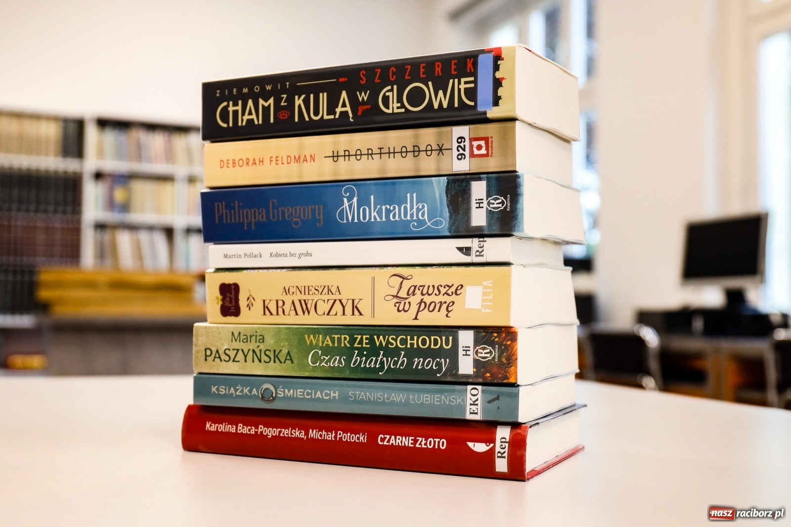 Zdjęcie w galerii na portalu naszraciborz.pl: Kolejna dawka nowości w raciborskiej bibliotece na początek tygodnia wiadomości z regionu