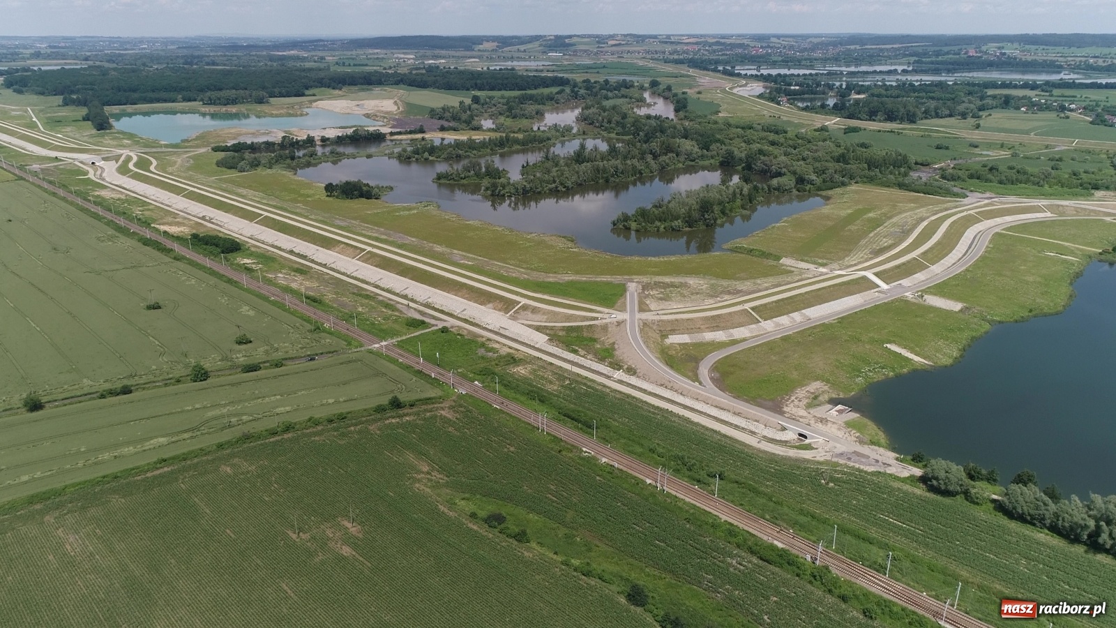 Zdjęcie w galerii na portalu naszraciborz.pl: Mało znane fakty dotyczące zbiornika Racibórz [FOTO i WIDEO z lotu ptaka] wiadomości z regionu