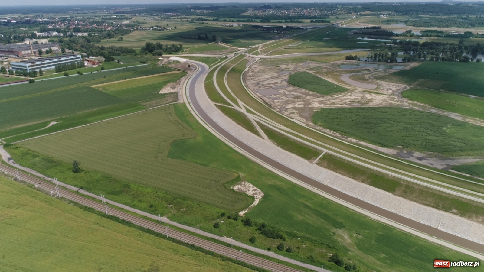 Zdjęcie w galerii na portalu naszraciborz.pl: Mało znane fakty dotyczące zbiornika Racibórz [FOTO i WIDEO z lotu ptaka] wiadomości z regionu