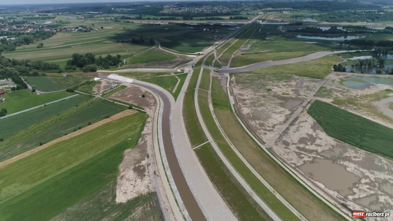 Zdjęcie w galerii na portalu naszraciborz.pl: Mało znane fakty dotyczące zbiornika Racibórz [FOTO i WIDEO z lotu ptaka] wiadomości z regionu