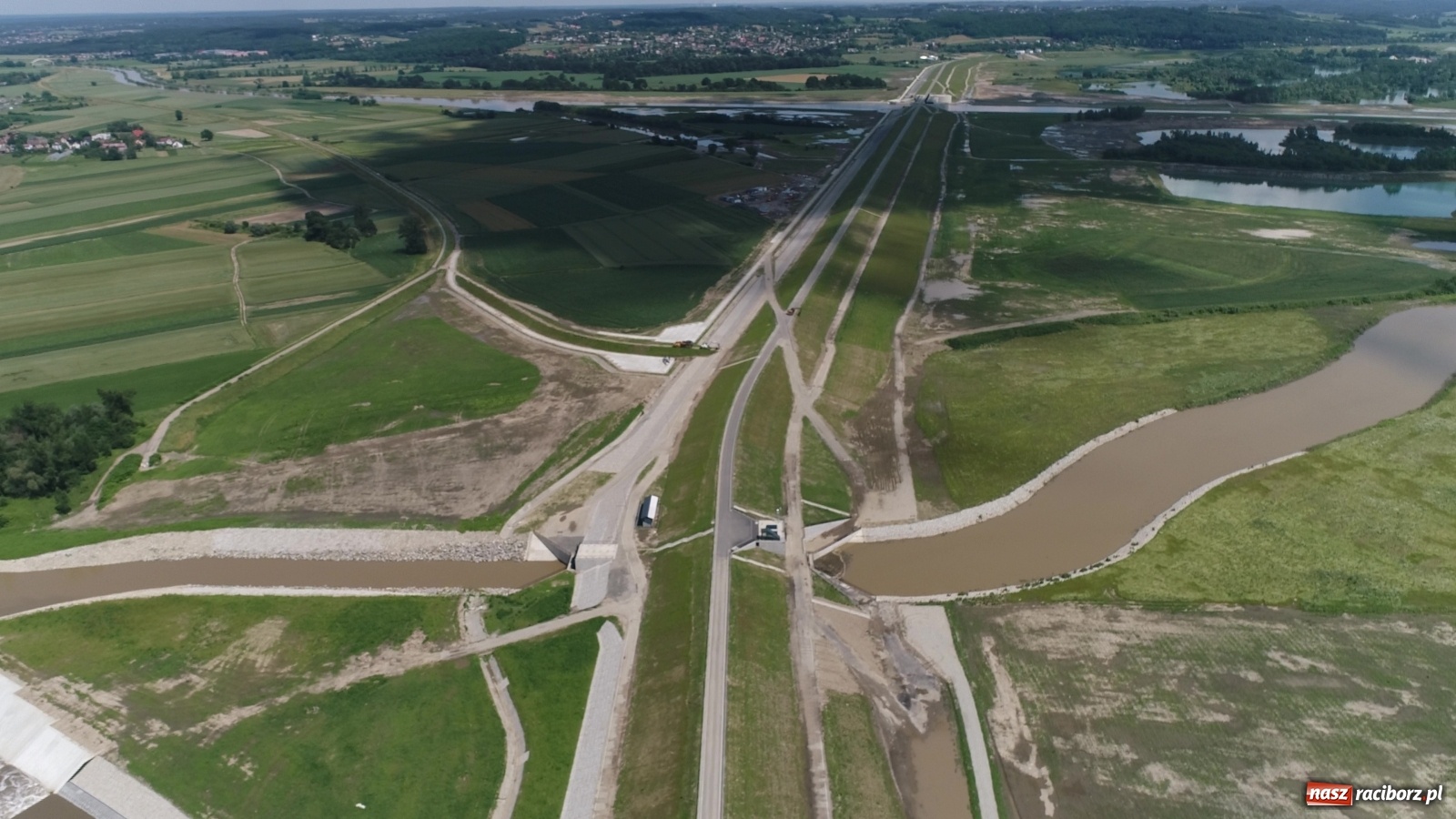 Zdjęcie w galerii na portalu naszraciborz.pl: Mało znane fakty dotyczące zbiornika Racibórz [FOTO i WIDEO z lotu ptaka] wiadomości z regionu