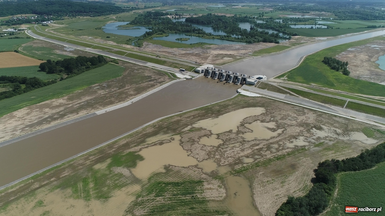 Zdjęcie w galerii na portalu naszraciborz.pl: Mało znane fakty dotyczące zbiornika Racibórz [FOTO i WIDEO z lotu ptaka] wiadomości z regionu