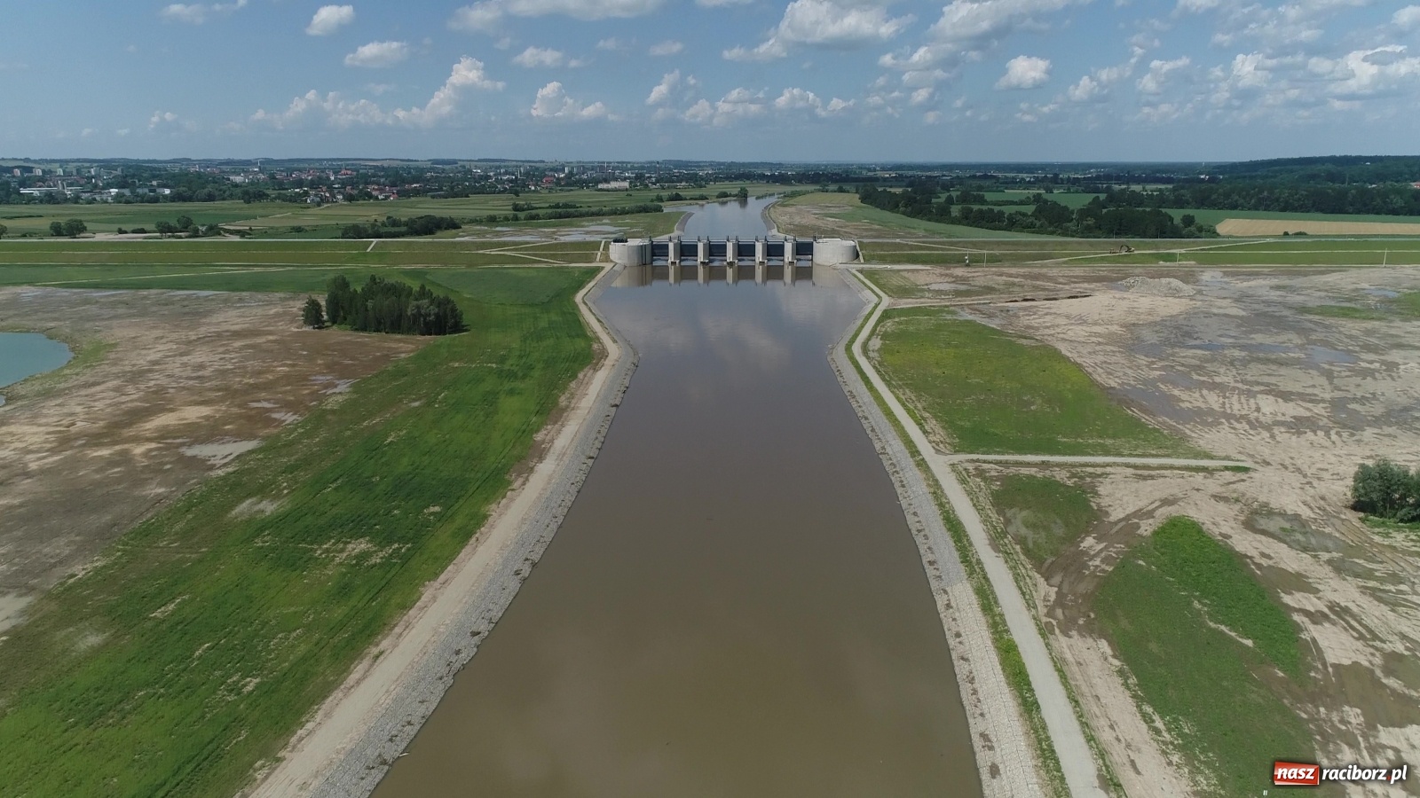 Zdjęcie w galerii na portalu naszraciborz.pl: Mało znane fakty dotyczące zbiornika Racibórz [FOTO i WIDEO z lotu ptaka] wiadomości z regionu