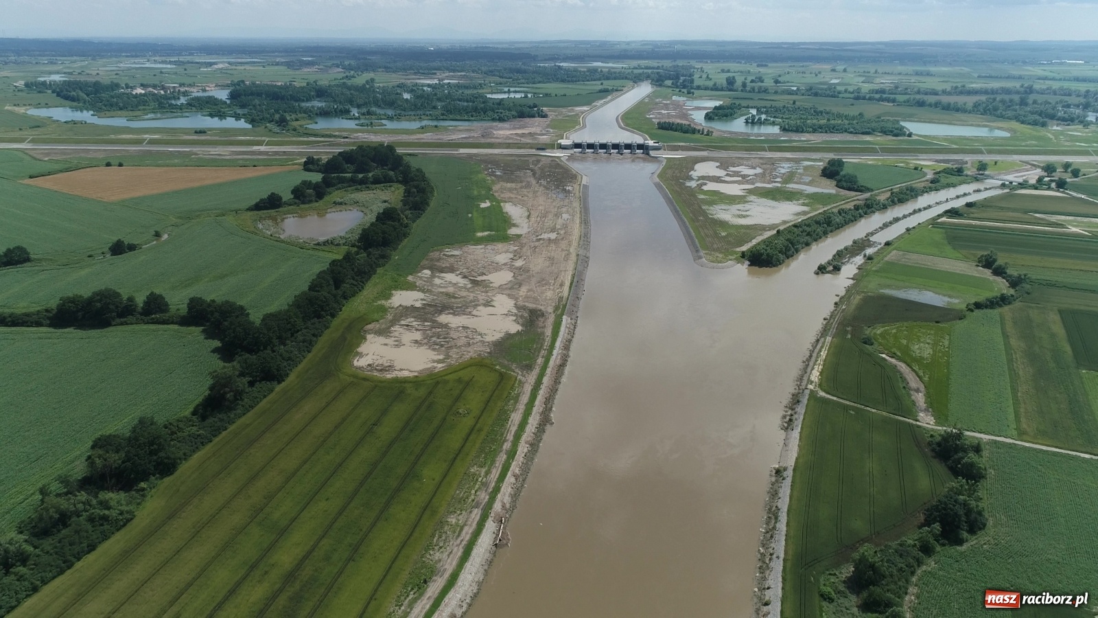 Zdjęcie w galerii na portalu naszraciborz.pl: Mało znane fakty dotyczące zbiornika Racibórz [FOTO i WIDEO z lotu ptaka] wiadomości z regionu