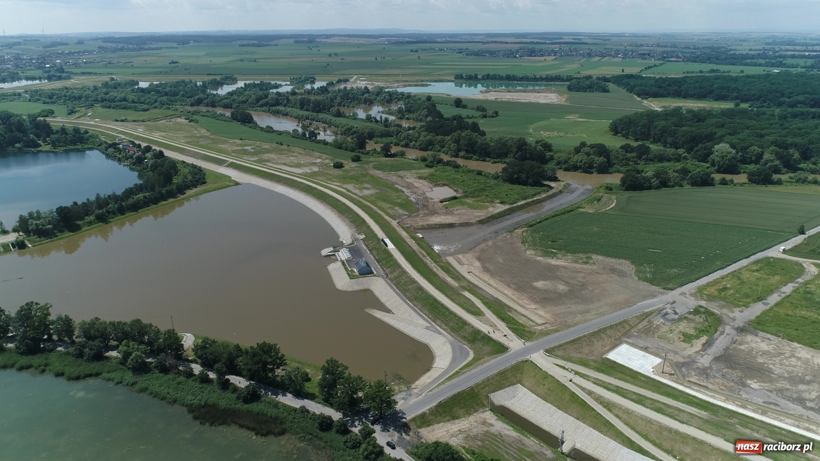 Zdjęcie w galerii na portalu naszraciborz.pl: Mało znane fakty dotyczące zbiornika Racibórz [FOTO i WIDEO z lotu ptaka] wiadomości z regionu