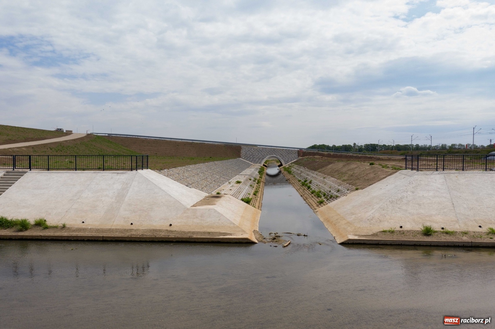 Zdjęcie w galerii na portalu naszraciborz.pl: Mało znane fakty dotyczące zbiornika Racibórz [FOTO i WIDEO z lotu ptaka] wiadomości z regionu