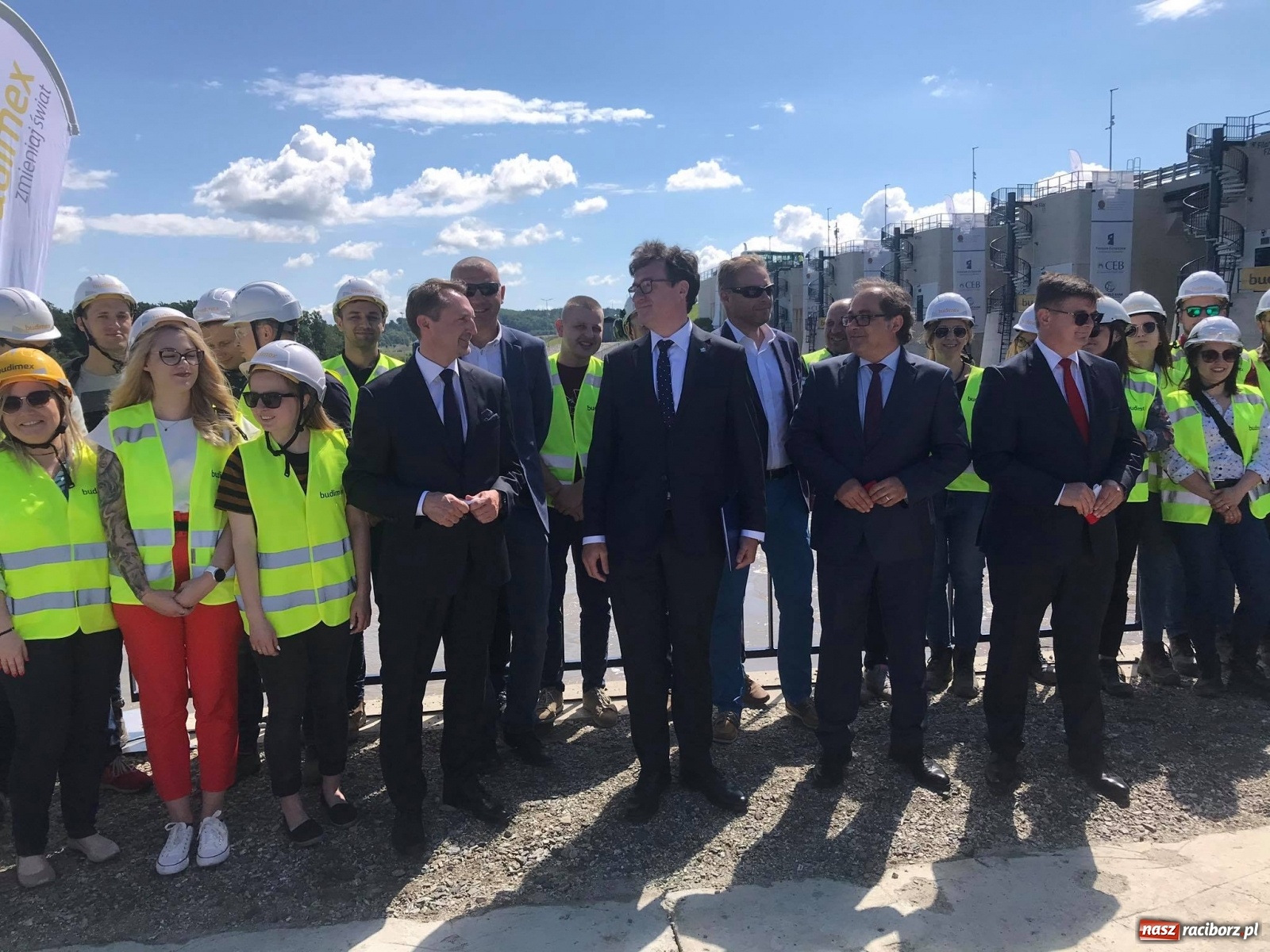 Zdjęcie w galerii na portalu naszraciborz.pl: Budowa zbiornika Racibórz Dolny zakończona. Dziś oficjalne otwarcie [WIDEO] wiadomości z regionu