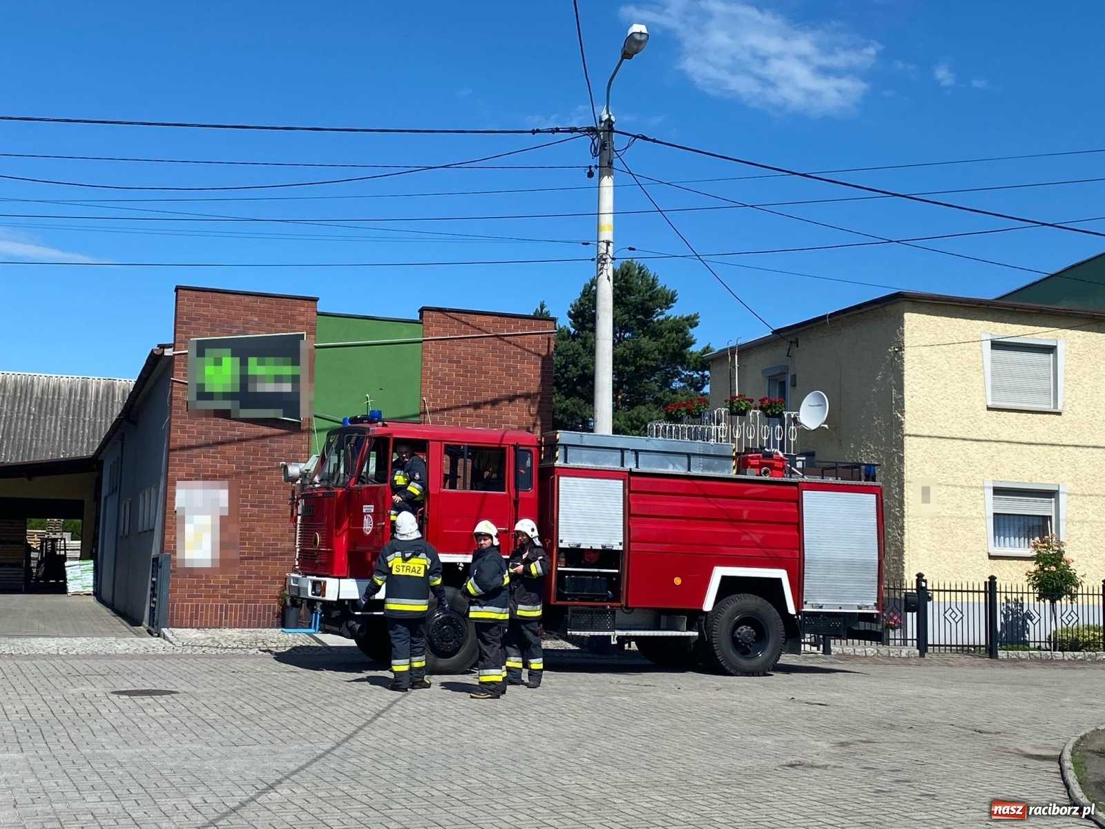 Zdjęcie w galerii na portalu naszraciborz.pl: Pożar garażu przy Kościelnej [FOTO] wiadomości z regionu