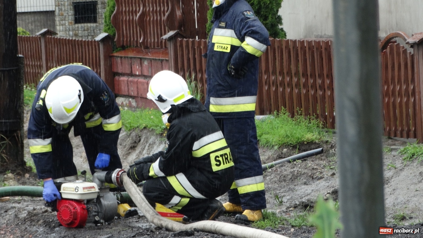 Zdjęcie w galerii na portalu naszraciborz.pl: Raport 998. Kolejny dzień strażackiej walki ze skutkami opadów wiadomości z regionu