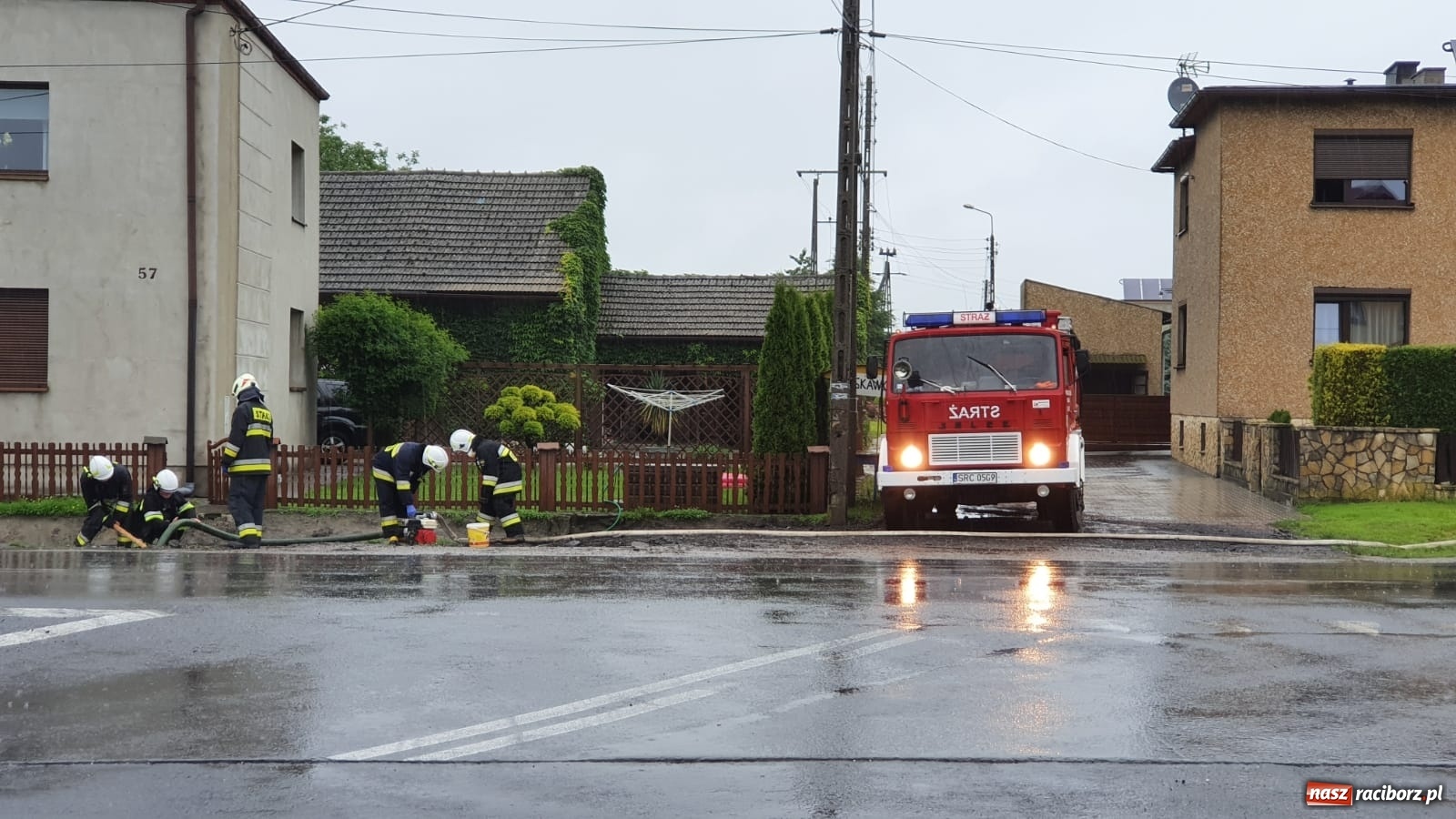 Zdjęcie w galerii na portalu naszraciborz.pl: Raport 998. Kolejny dzień strażackiej walki ze skutkami opadów wiadomości z regionu