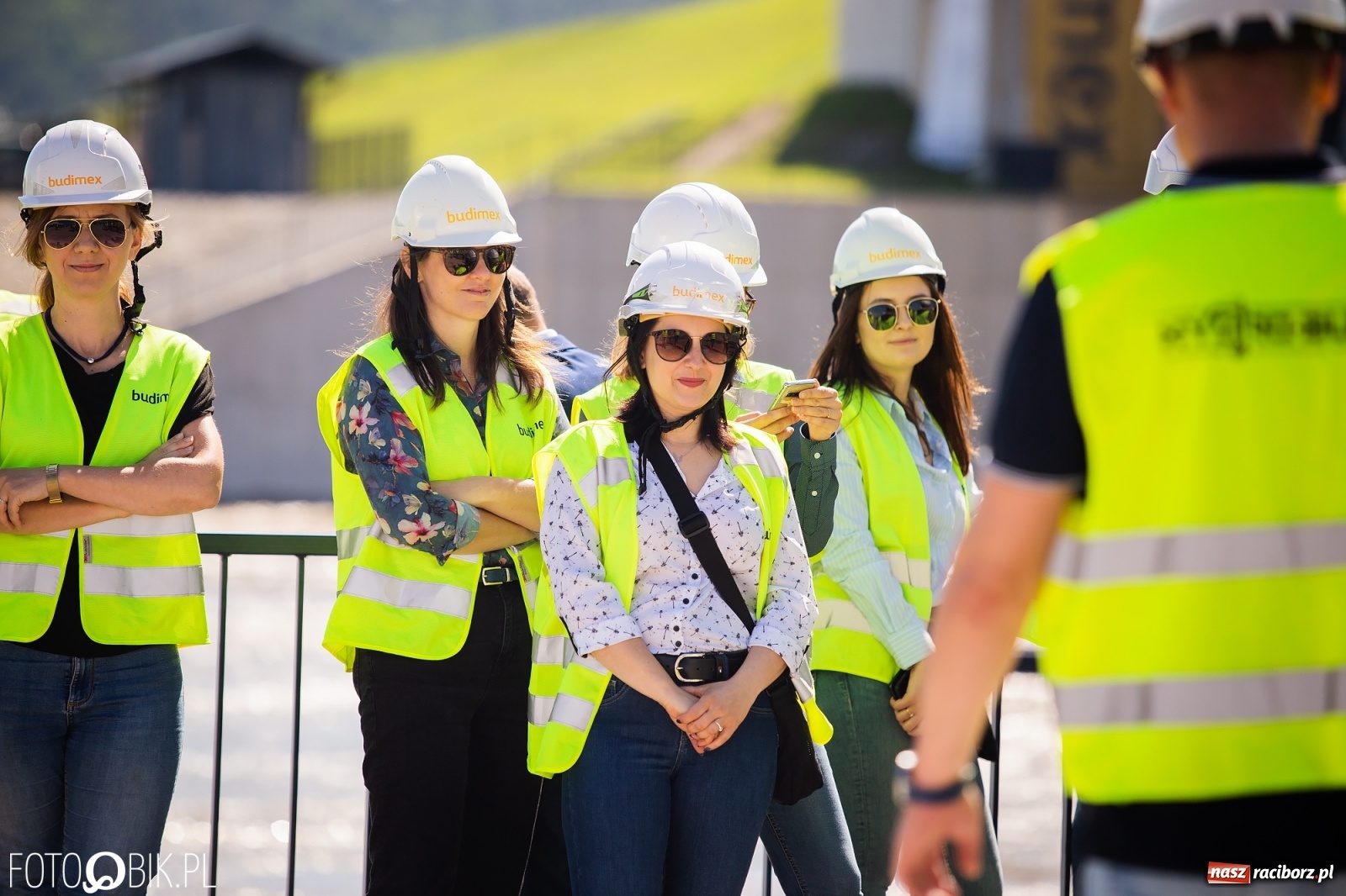 Zdjęcie w galerii na portalu naszraciborz.pl: Nie odpuścili! Ekipa Budimexu stoi za sukcesem przy budowie zbiornika Racibórz wiadomości z regionu