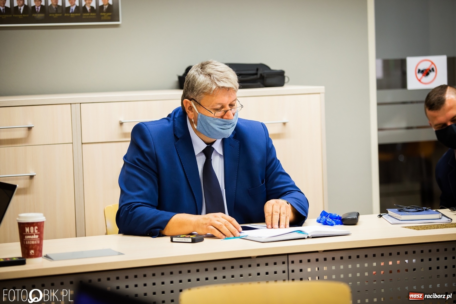 Zdjęcie w galerii na portalu naszraciborz.pl: Miód i dziegieć. Starosta z wotum zaufania od radnych  wiadomości z regionu