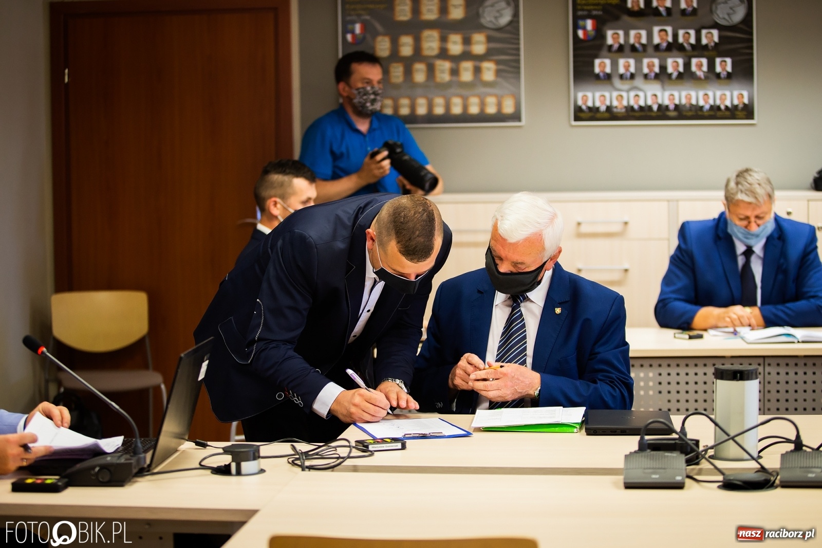 Zdjęcie w galerii na portalu naszraciborz.pl: Miód i dziegieć. Starosta z wotum zaufania od radnych  wiadomości z regionu