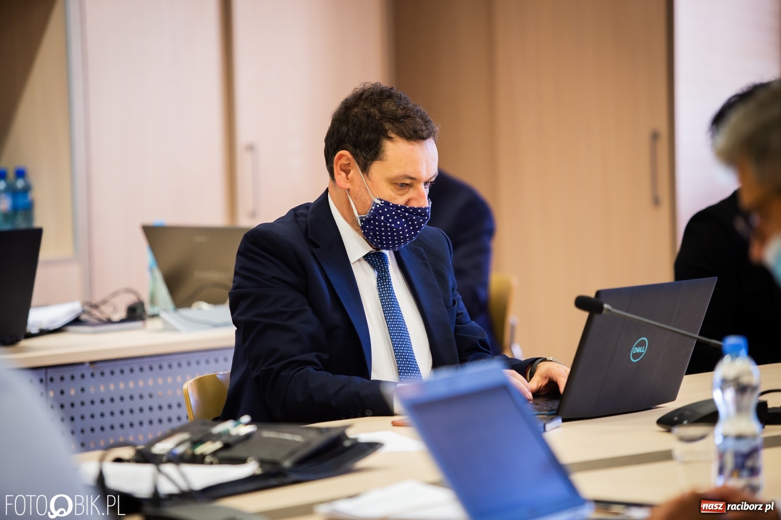 Zdjęcie w galerii na portalu naszraciborz.pl: Miód i dziegieć. Starosta z wotum zaufania od radnych  wiadomości z regionu