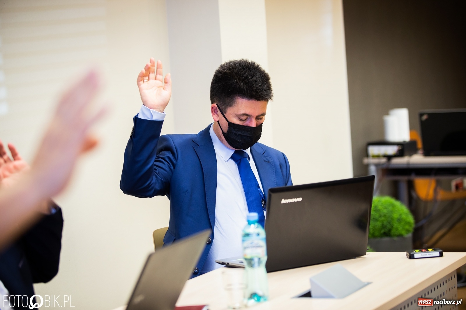 Zdjęcie w galerii na portalu naszraciborz.pl: Miód i dziegieć. Starosta z wotum zaufania od radnych  wiadomości z regionu