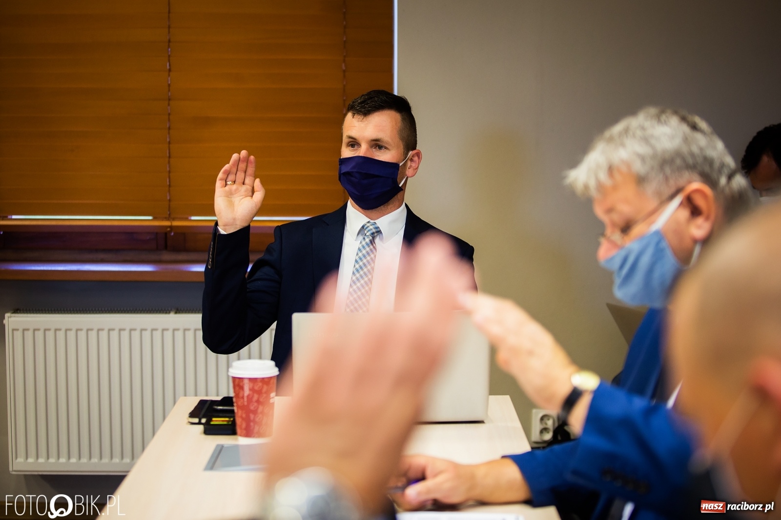 Zdjęcie w galerii na portalu naszraciborz.pl: Miód i dziegieć. Starosta z wotum zaufania od radnych  wiadomości z regionu