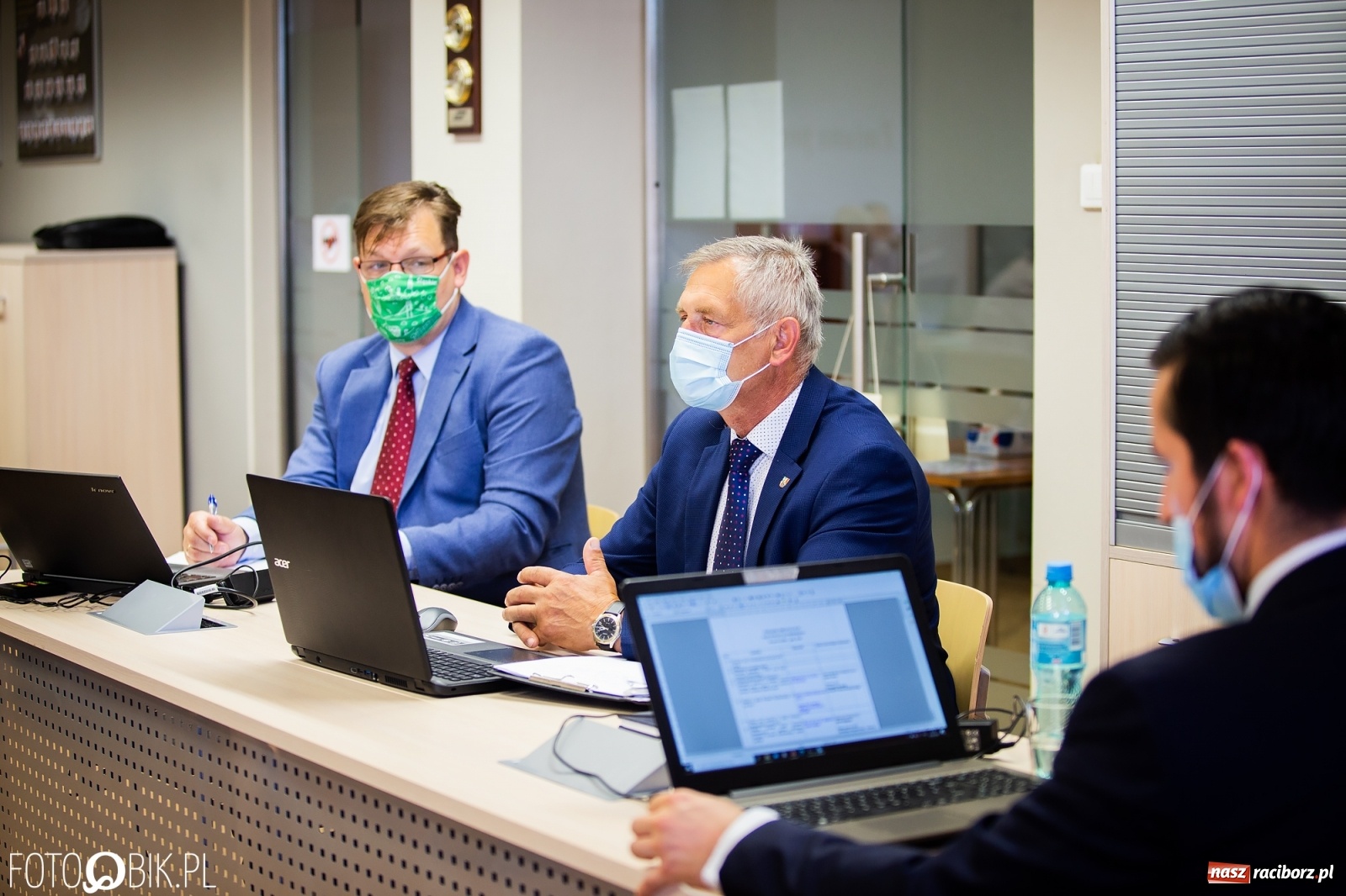 Zdjęcie w galerii na portalu naszraciborz.pl: Miód i dziegieć. Starosta z wotum zaufania od radnych  wiadomości z regionu