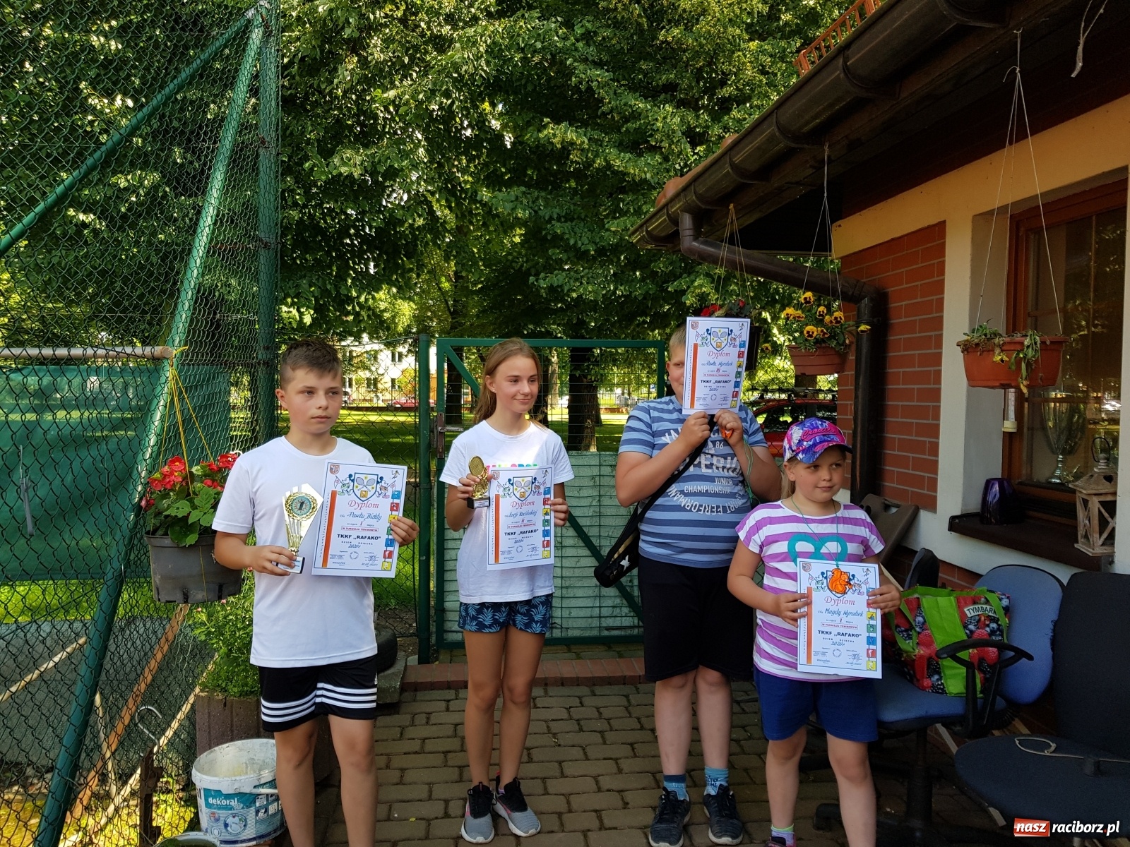 Zdjęcie w galerii na portalu naszraciborz.pl: Dokończono tenisowe zmagania z okazji Dnia Dziecka wiadomości z regionu