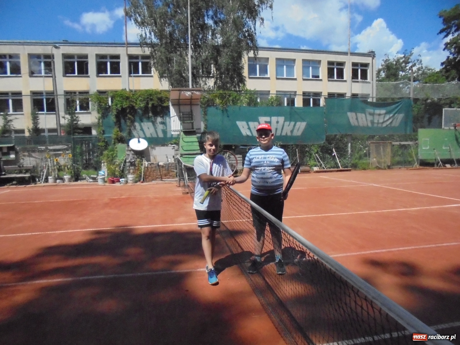 Zdjęcie w galerii na portalu naszraciborz.pl: Dokończono tenisowe zmagania z okazji Dnia Dziecka wiadomości z regionu